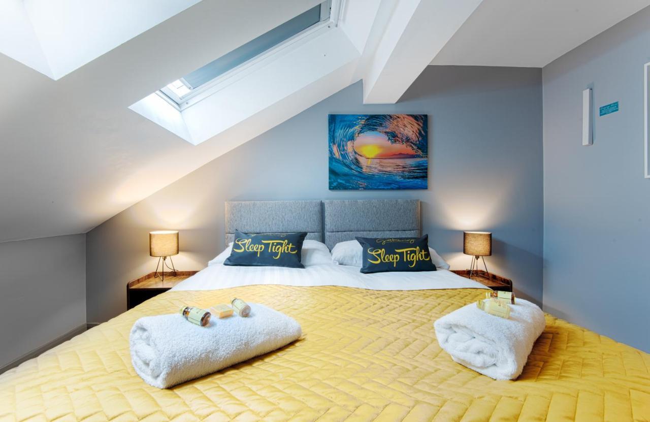 雷克瑟姆The Eistedfod Penthouse - Berwyn House公寓 外观 照片